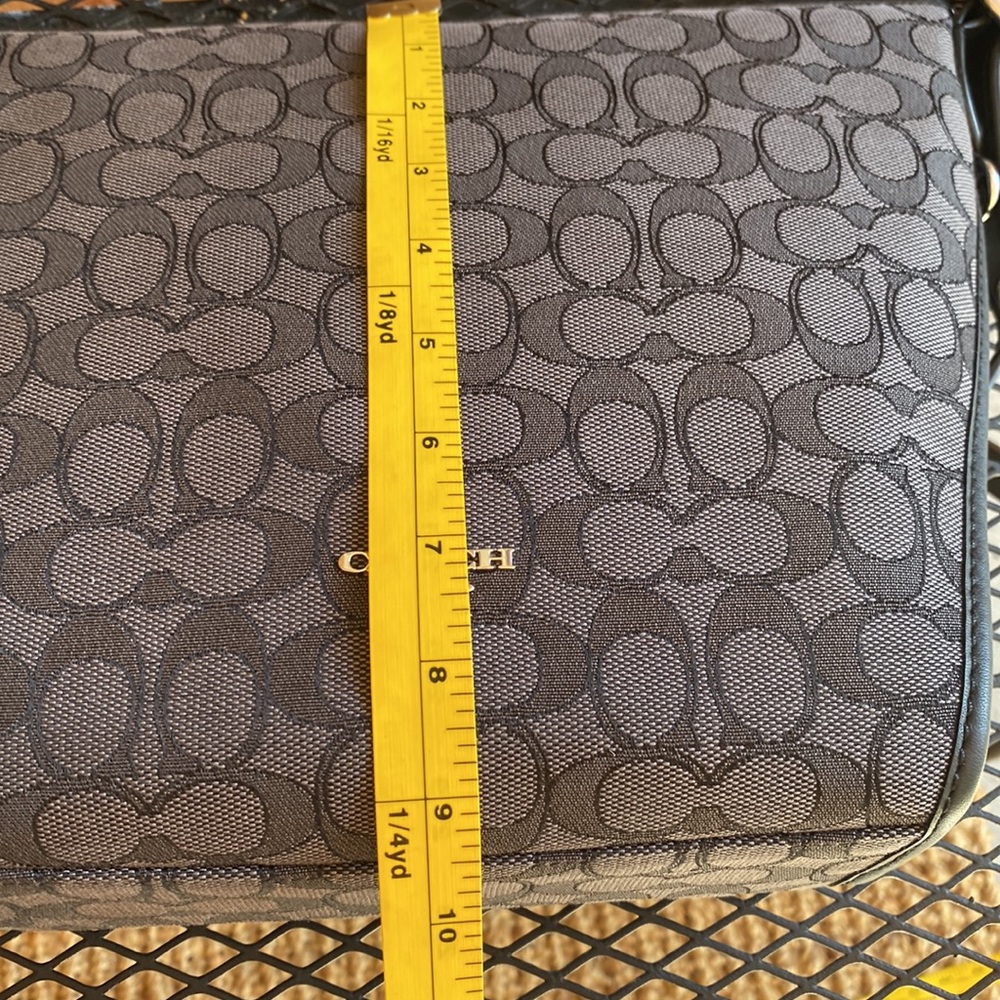 Coach Signature Black and Gray Shoulder Bag - Picture 6 of 6